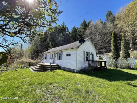 576 Callicoon Rd, Damascus, PA 18415