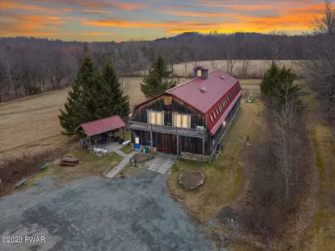 46 Van St, Honesdale, PA 18431