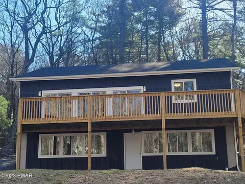 111 Fire Ln Rd, Dingmans Ferry, PA 18328