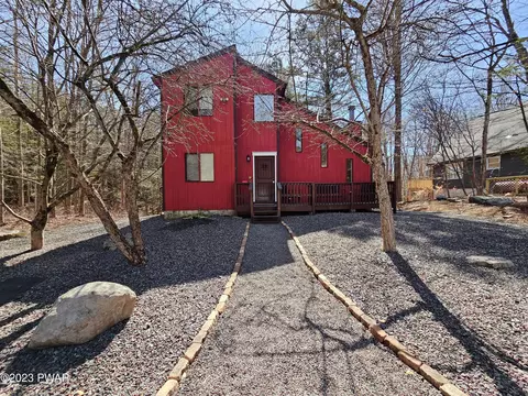 25 Applegate Rd, Lake Ariel, PA 18436