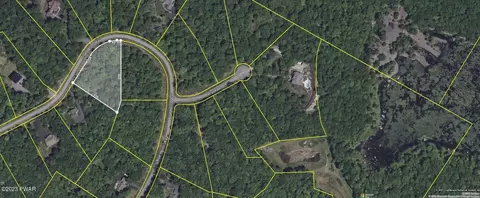 98 Blue Heron Way, Hawley, PA 18428