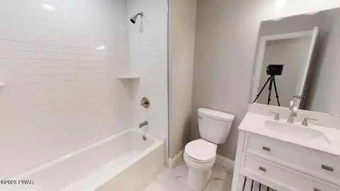 180 Spring Dr, Dingmans Ferry, PA 18328 photo 7