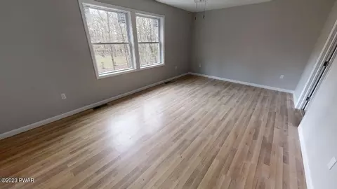 180 Spring Dr, Dingmans Ferry, PA 18328 photo 6