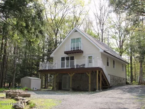 117 Eisenhower Dr, Lords Valley, PA 18428