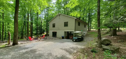 57 Bear Rock Rd, Lake Ariel, PA 18436