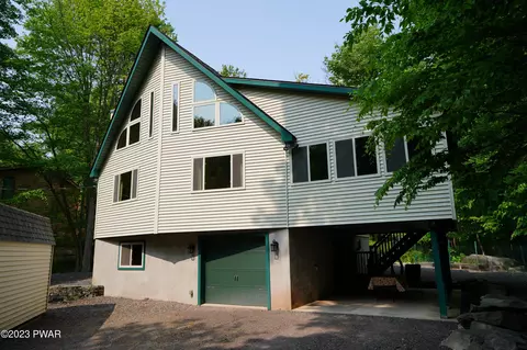 14 Maplewood Ct, Lake Ariel, PA 18436