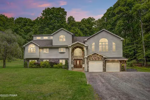 129 Dirk Rd, Tafton, PA 18464