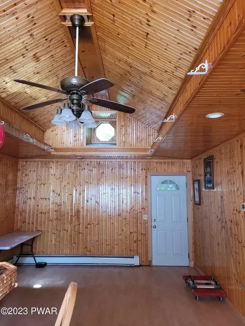 2275 Cramer Rd, Bushkill, PA 18324 photo 20