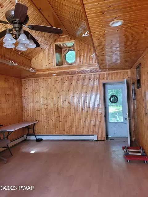 2275 Cramer Rd, Bushkill, PA 18324 photo 19