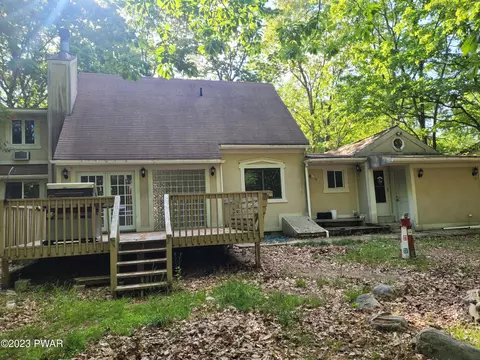 2275 Cramer Rd, Bushkill, PA 18324 photo 4