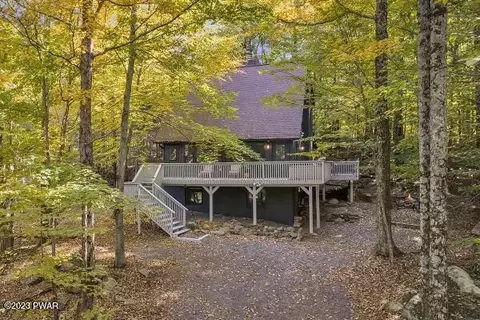 5 Burnwood Pt, Lake Ariel, PA 18436