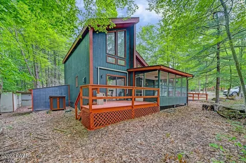 3238 N Gate Rd, Lake Ariel, PA 18436