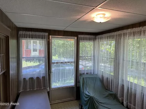 111 Ness Rd, Dingmans Ferry, PA 18328 photo 13