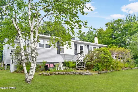 332 Lake Lorain Rd, Lakewood, PA 18439