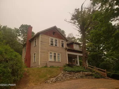 1852 Easton Tpke, Lake Ariel, PA 18436