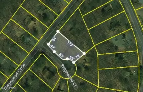 3 Ridgewood Ct, Lake Ariel, PA 18436