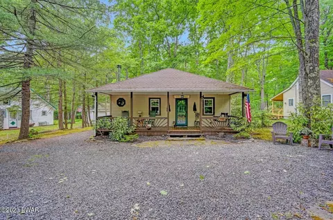 945 Route 390, Greentown, PA 18426