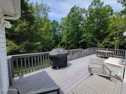142 Eisenhower Dr, Lords Valley, PA 18428 photo 63