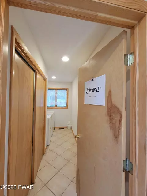 142 Eisenhower Dr, Lords Valley, PA 18428 photo 38