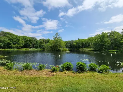 142 Eisenhower Dr, Lords Valley, PA 18428 photo 78