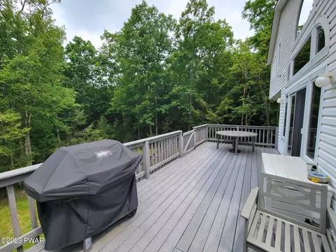 142 Eisenhower Dr, Lords Valley, PA 18428 photo 60