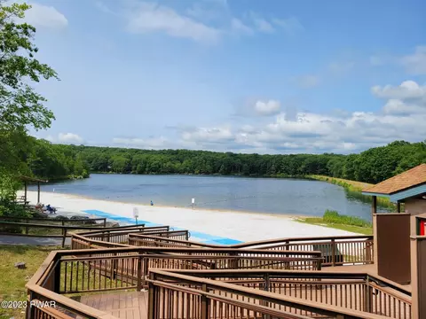 142 Eisenhower Dr, Lords Valley, PA 18428 photo 75