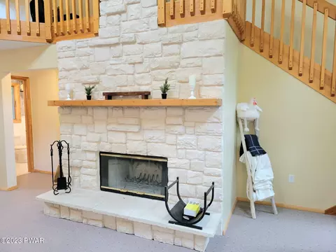 142 Eisenhower Dr, Lords Valley, PA 18428 photo 46