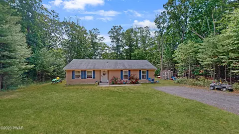 109 Pine Ln, Dingmans Ferry, PA 18328