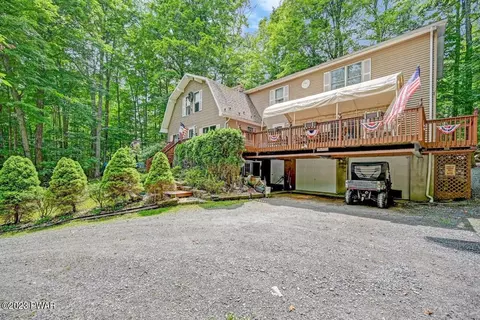 104 Big Woods 2nd St, Greentown, PA 18426