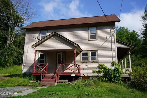 147 Daniels Rd, Lake Ariel, PA 18436