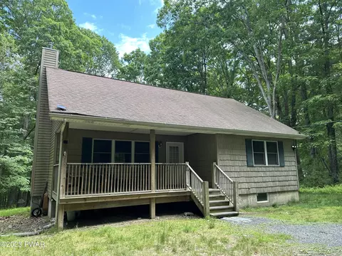 164 Mountain Top Dr, Dingmans Ferry, PA 18328