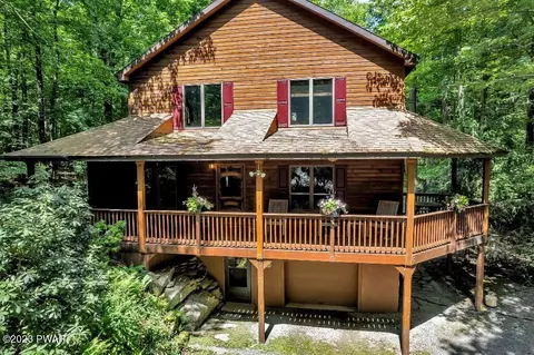 42 Ridge Rd, Lake Ariel, PA 18436