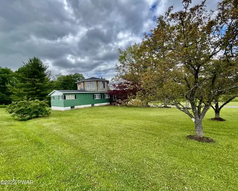 1518 Crosstown Hwy, Lakewood, PA 18439