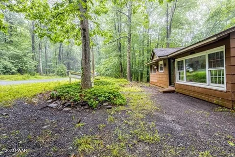 184 Outer Dr, Dingmans Ferry, PA 18328 photo 22