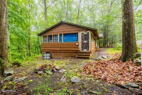 184 Outer Dr, Dingmans Ferry, PA 18328 photo 24