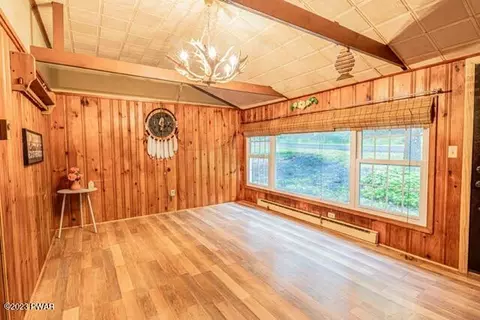 184 Outer Dr, Dingmans Ferry, PA 18328 photo 5