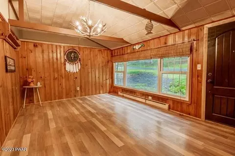 184 Outer Dr, Dingmans Ferry, PA 18328 photo 6