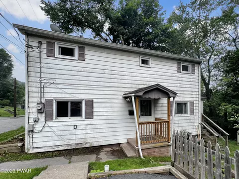 733 Church St, Hawley, PA 18428