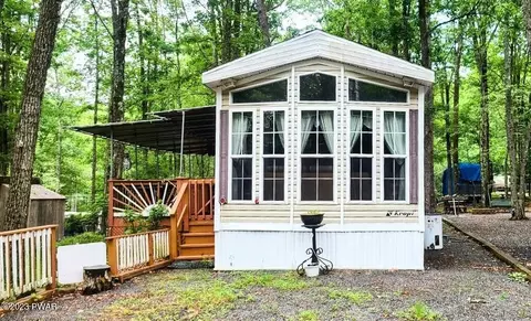 108 Deer Run, Milford, PA 18337