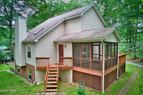 119 Spring Dr, Dingmans Ferry, PA 18328