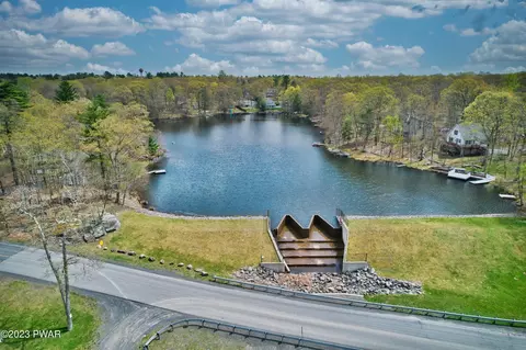 119 Spring Dr, Dingmans Ferry, PA 18328 photo 46