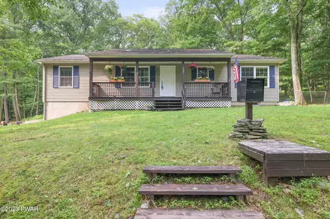 147 Neversink Rd, Shohola, PA 18458