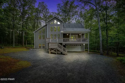 125 Laurel Rd, Lackawaxen, PA 18435