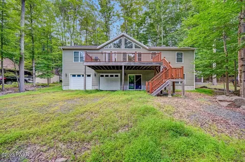 1023 Cedar Dr, Lake Ariel, PA 18436