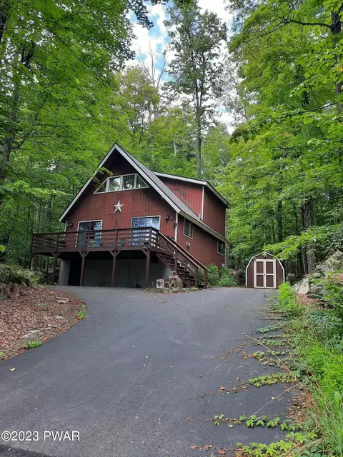 3825 Split Rail Ln, Lake Ariel, PA 18436