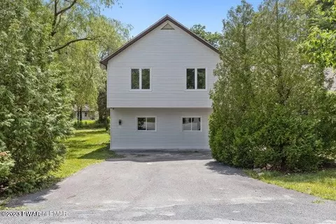 3126 Evergreen Cir, Tobyhanna, PA 18466