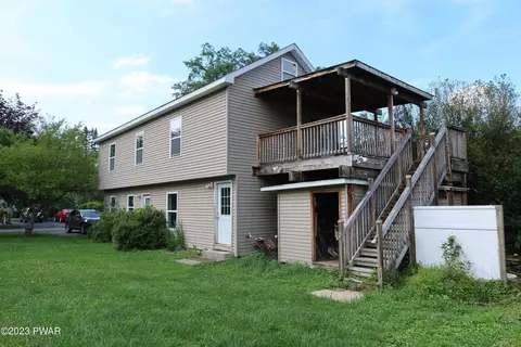 104 Avenue A, Matamoras, PA 18336