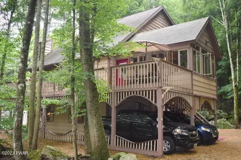 71 Hidden Lake Dr, Lake Ariel, PA 18436