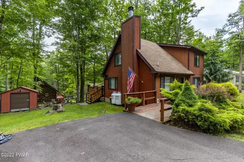 1119 Lakeland Dr, Lake Ariel, PA 18436