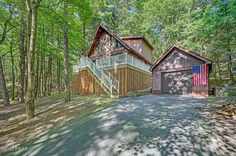 105 Owls Head Ln, Tafton, PA 18464